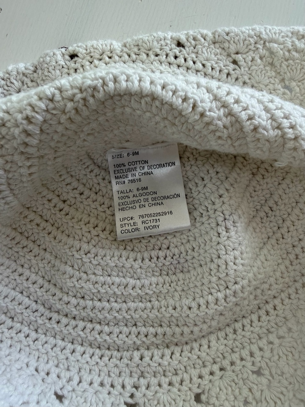 Rose Cottage embroidered baby sweater and matching hat set in size 6–9 months. - Picture 4 of 6